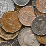 Zufriedene Kunden mit Bayerisches Münzkontor Erfahrungen schätzen die Wertentwicklung von Gold- und Silbermünzen