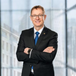 Manfred Sauer neues Mitglied der Geschäftsführung